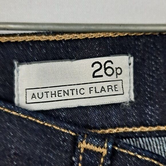 Gap Ladies 1969 flare jeans NWOT - Picture 6 of 11